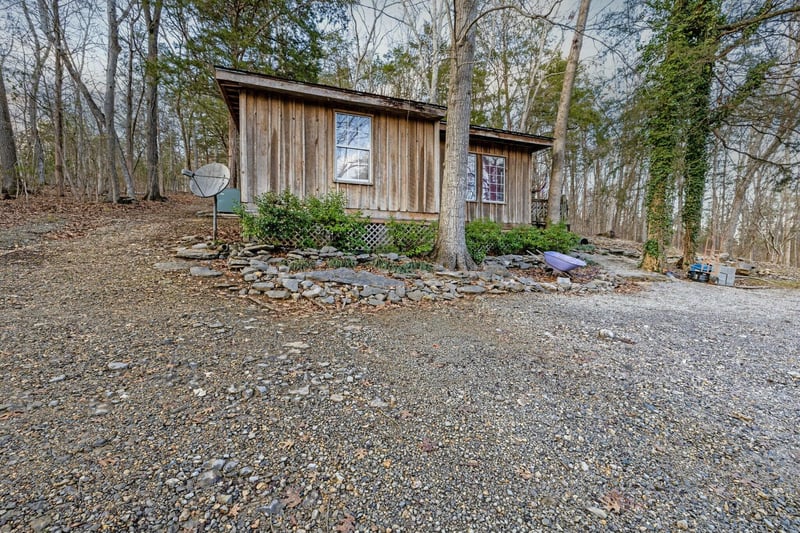 582 Byrds Chapel Dr, Rising Fawn, GA 30738