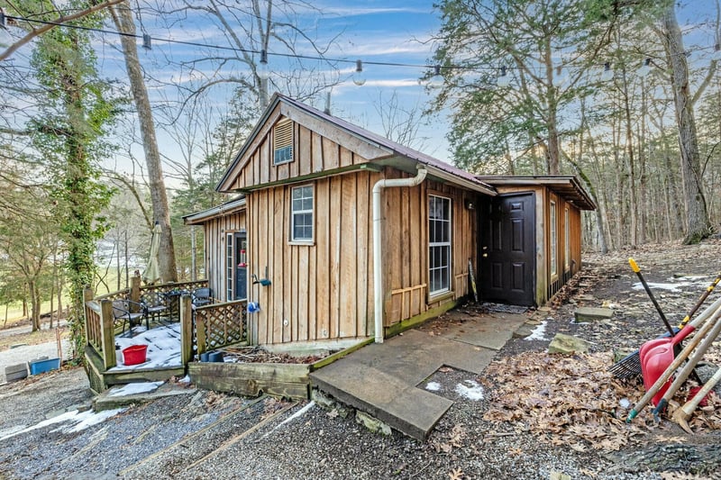 582 Byrds Chapel Dr, Rising Fawn, GA 30738
