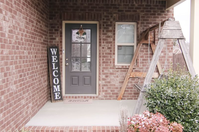 1106 Jamestown Dr, Lebanon, TN 37087