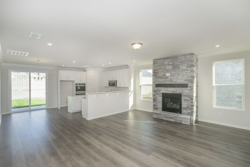 821 Cawthorn Ln, Mount Juliet, TN 37122