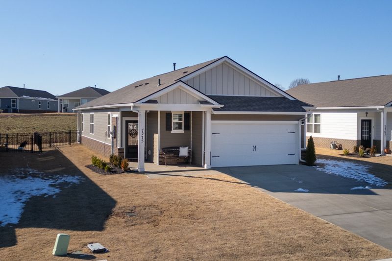 7275 Lang Ave, White House, TN 37188