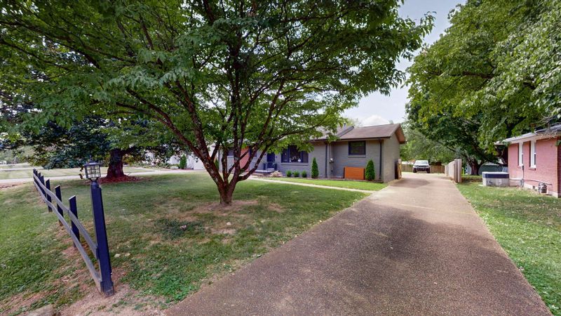 307 Garrett Dr, Nashville, TN 37211