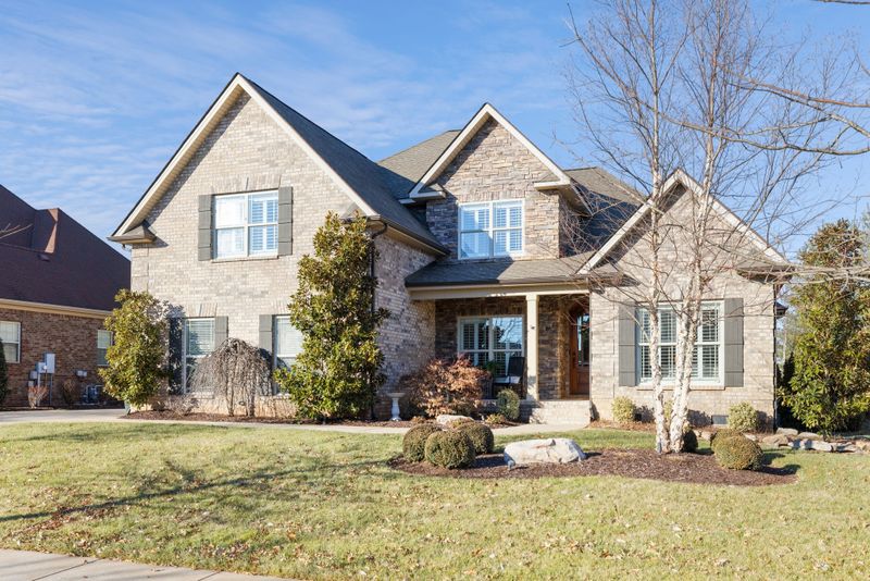 1627 Fairhaven Ln, Murfreesboro, TN 37128