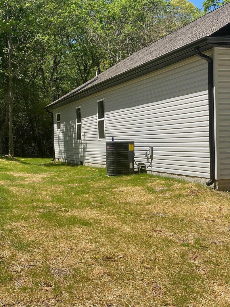 67 Lookout Dr, Rossville, GA 30741