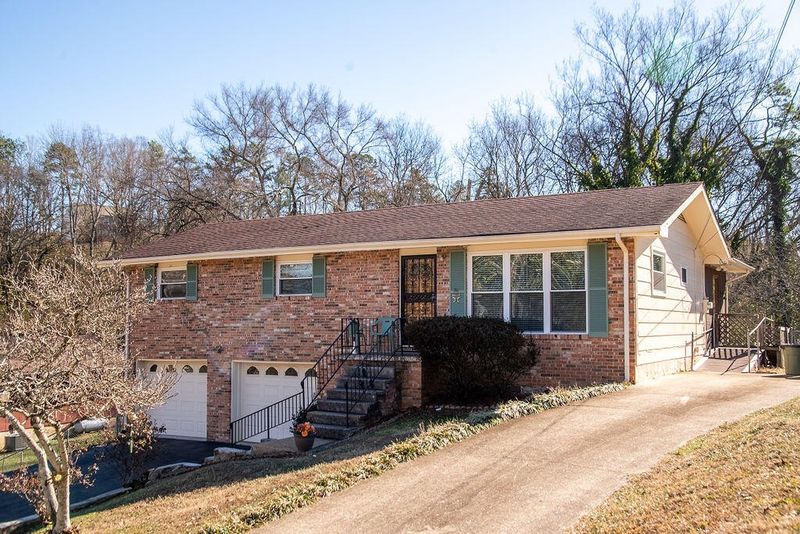 608 Corbley Rd, Rossville, GA 30741