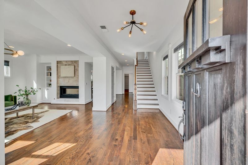 1807 Mcewen Ave, Nashville, TN 37206