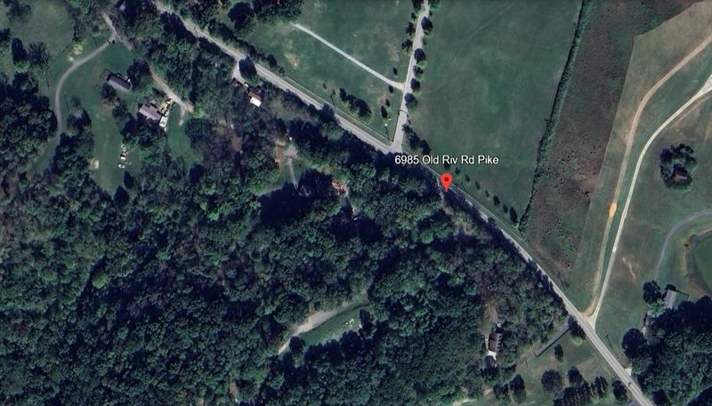 6985 Old River Road Pike, Nashville, TN 37209