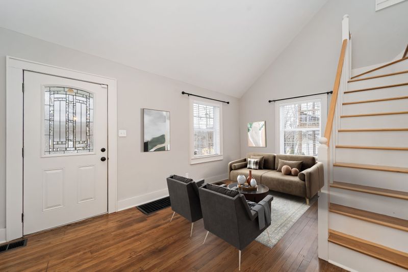 895 Douglas Ave, Nashville, TN 37206