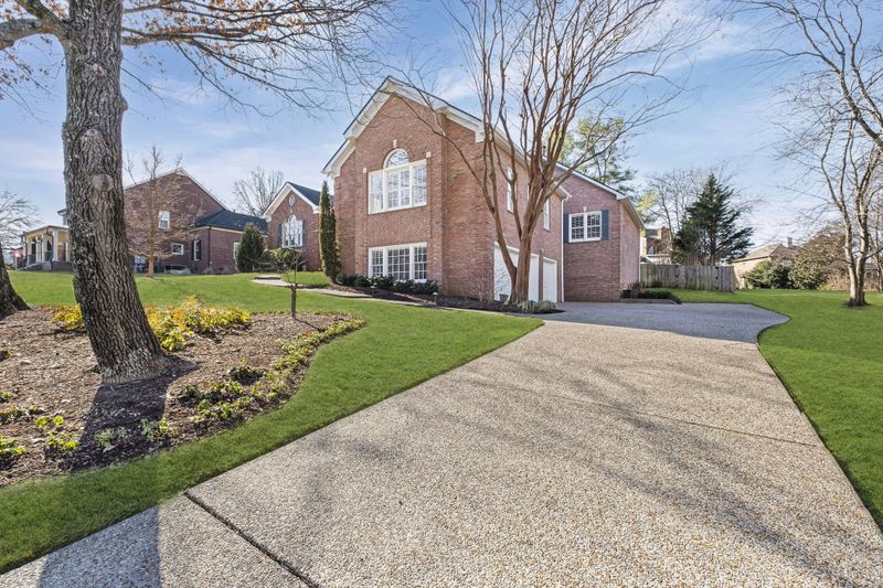 2731 Rock Wall Rd, Nashville, TN 37221