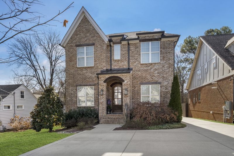 1107A Biltmore Dr, Nashville, TN 37204