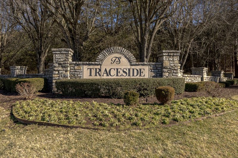 6401 Holly Trace Ct, Nashville, TN 37221