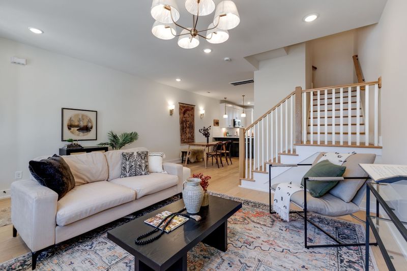 145 Whitsett Rd #16, Nashville, TN 37210