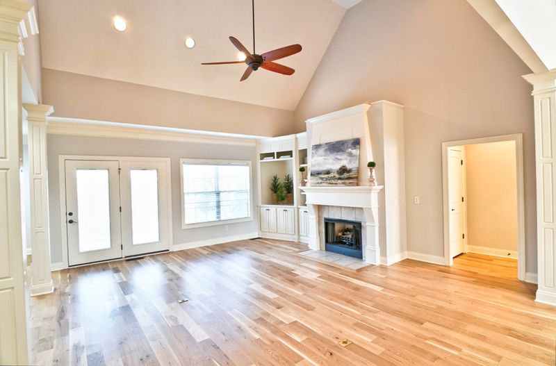 708 Furman Dr, Murfreesboro, TN 37129