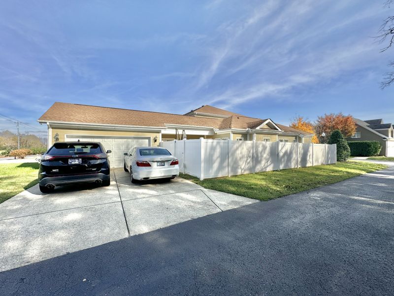 1445 Stratford Hall Cir, Murfreesboro, TN 37130
