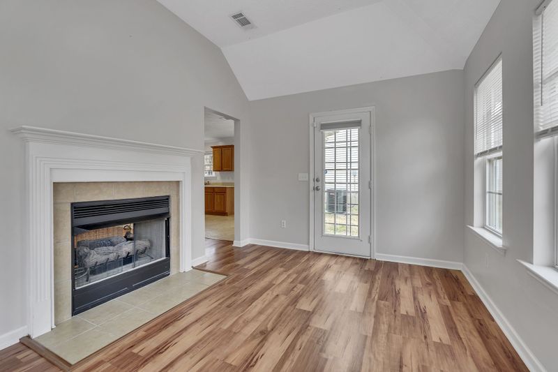 5133 Singing Hills Dr, Antioch, TN 37013