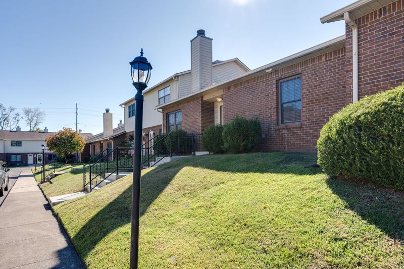 509 Colony Trace Ct, Madison, TN 37115