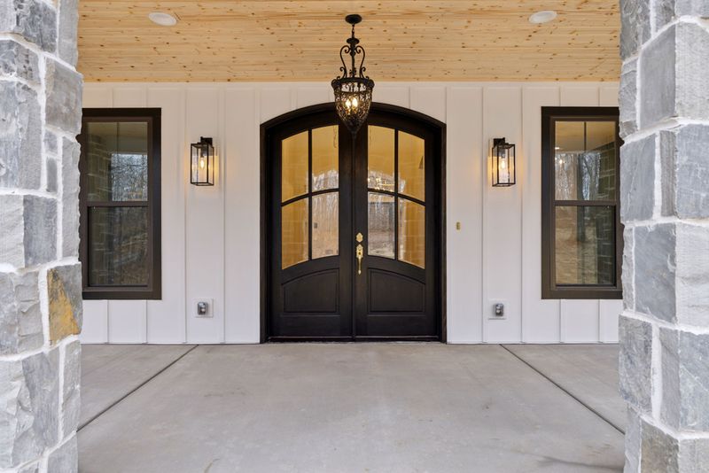 1091 Bald Eagle Dr, Kingston Springs, TN 37082