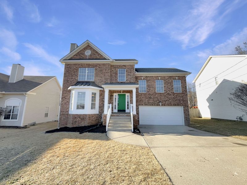 136 Waters Edge Ln, Hendersonville, TN 37075