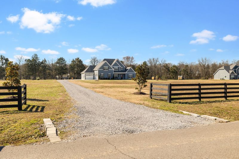 1567 Harrison Rd, Murfreesboro, TN 37128