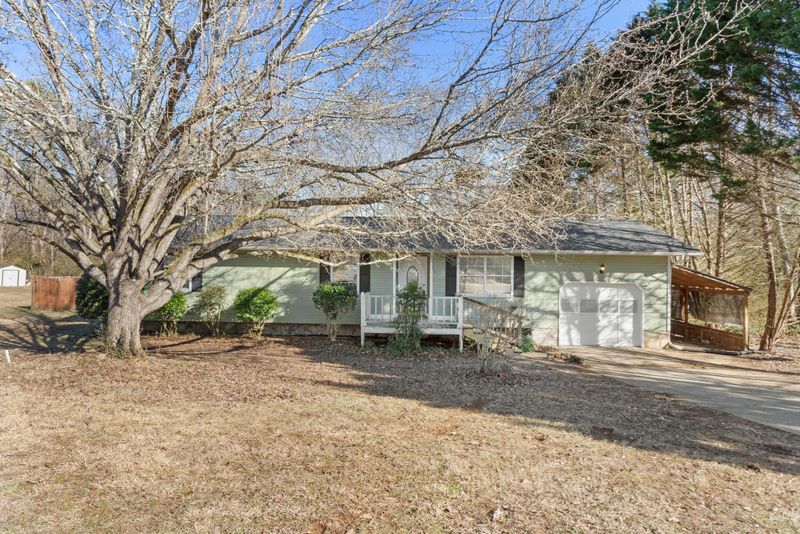 377 Smoketree Cir, Ringgold, GA 30736