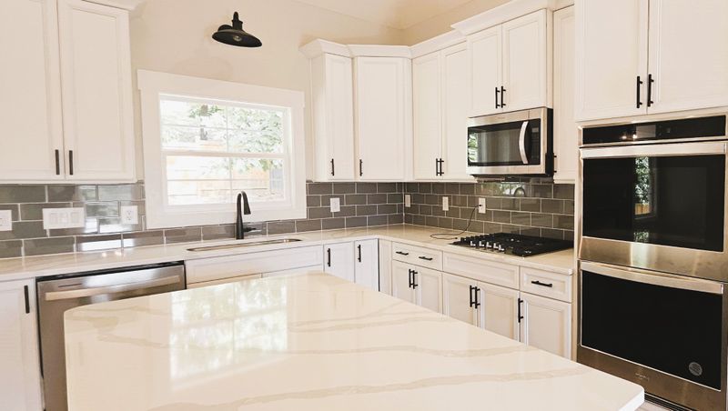 172 Cobbler Cir, Hendersonville, TN 37075