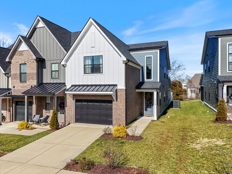 1548 Nickelby Pl, Thompsons Station, TN 37179