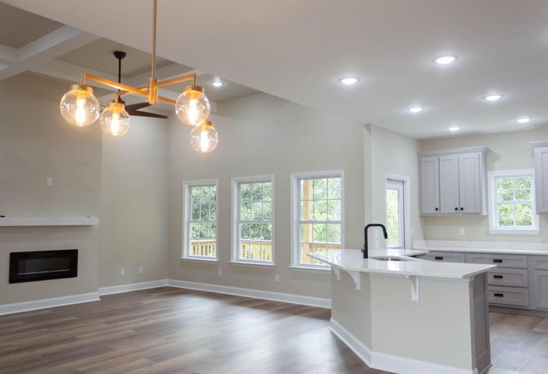 66 Battle Bluff Dr, Rossville, GA 30741