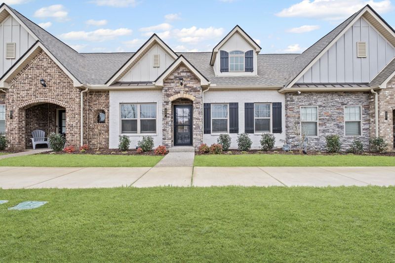 320 Buckner Cir, Mount Juliet, TN 37122