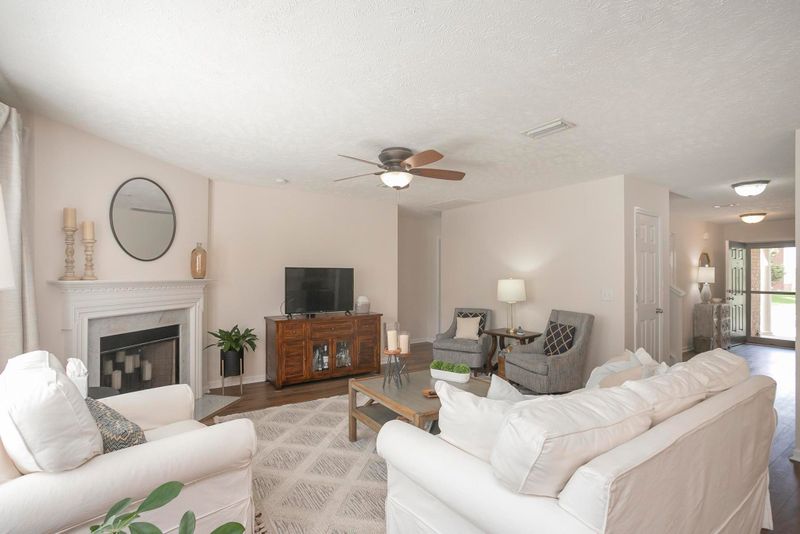 1021 Fulman Rd, Hendersonville, TN 37075
