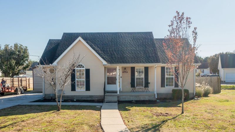 2215 Bolden Dr, Murfreesboro, TN 37127