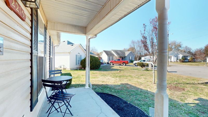 2215 Bolden Dr, Murfreesboro, TN 37127