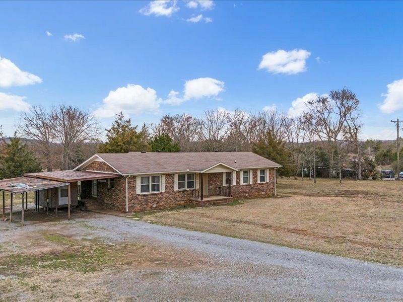 1121 Cranor Rd, Murfreesboro, TN 37130