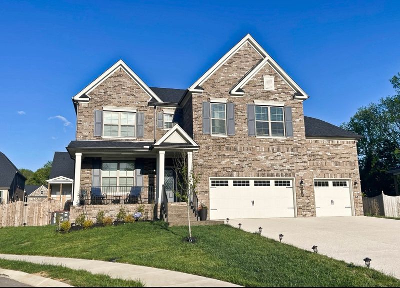 8016 Ritter Dr, Mount Juliet, TN 37122