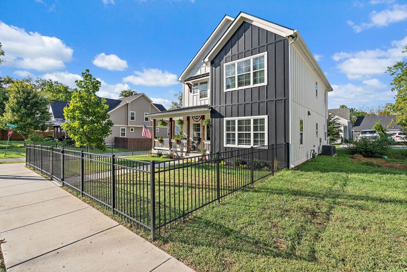 98B Rose St, Nashville, TN 37210