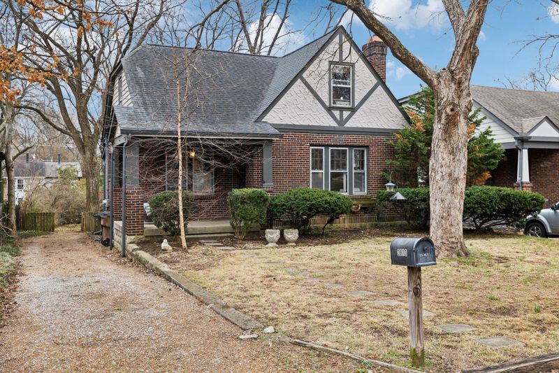 2813 W Linden Ave, Nashville, TN 37212