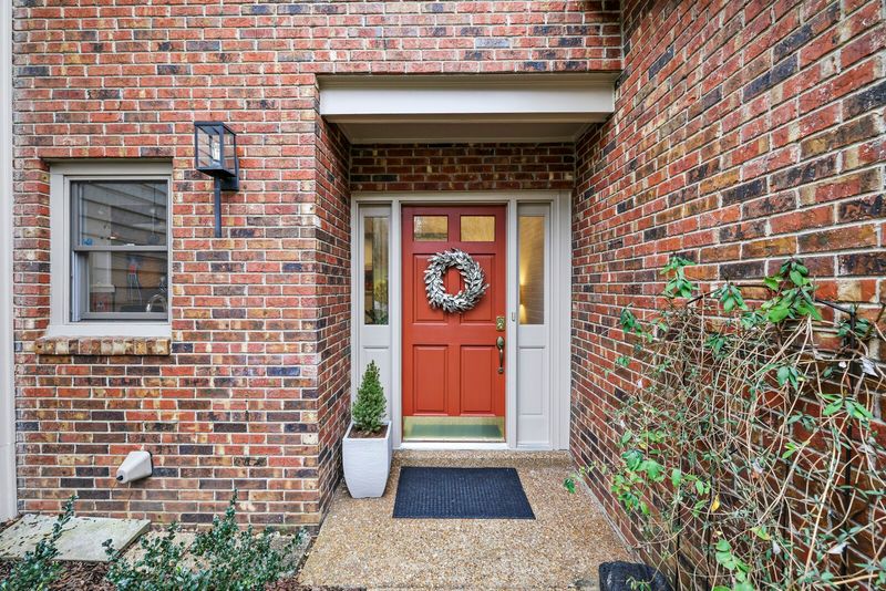 102 Morton Mill Cir, Nashville, TN 37221