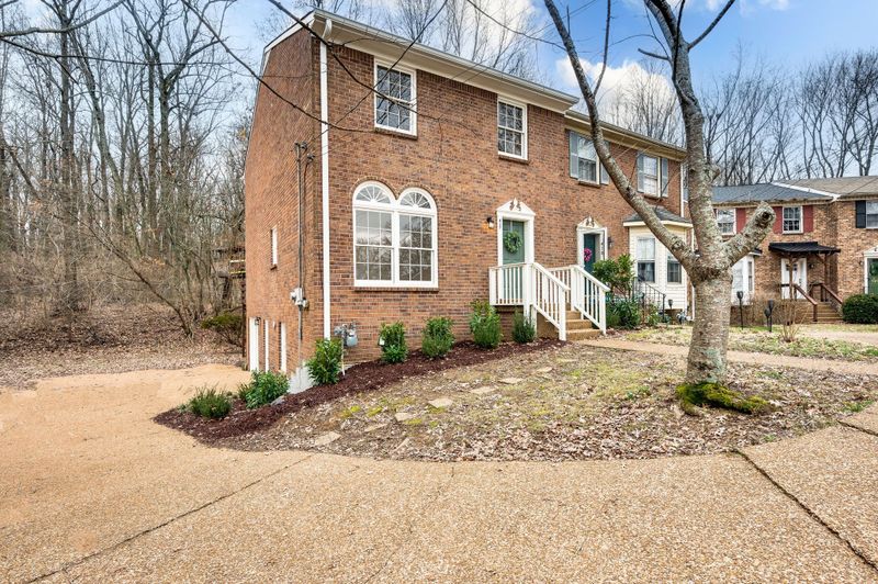 417 Woodsman Ct, Nashville, TN 37214