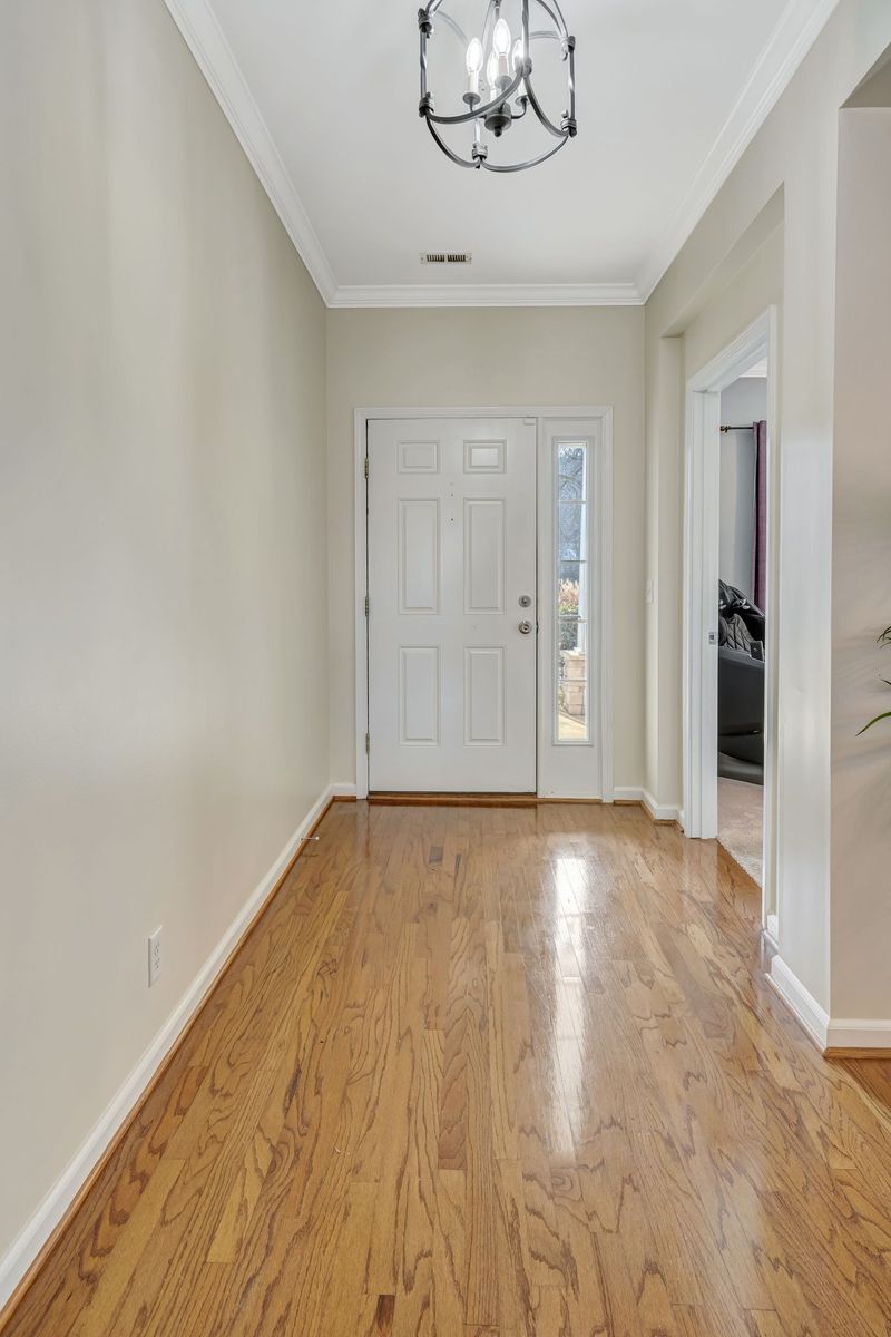 1929 Deep Woods Trl, Nashville, TN 37214