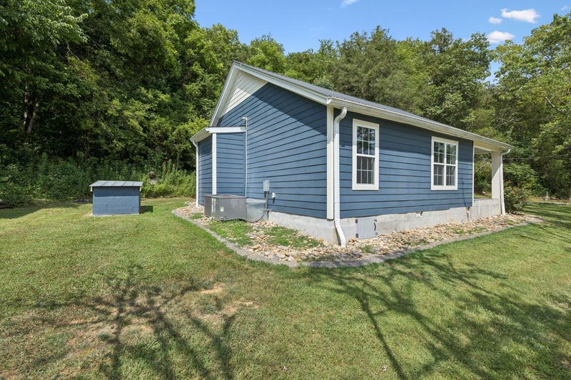 10 Temperance Cir, Hickman, TN 38567