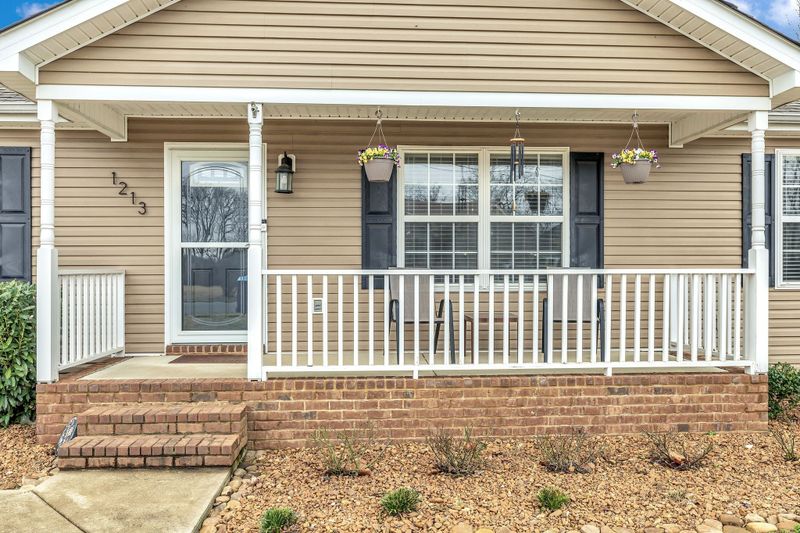 1213 Aretha Dr, Murfreesboro, TN 37128