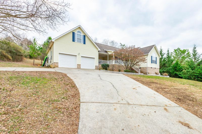 235 N Beaumont Rd, Ringgold, GA 30736