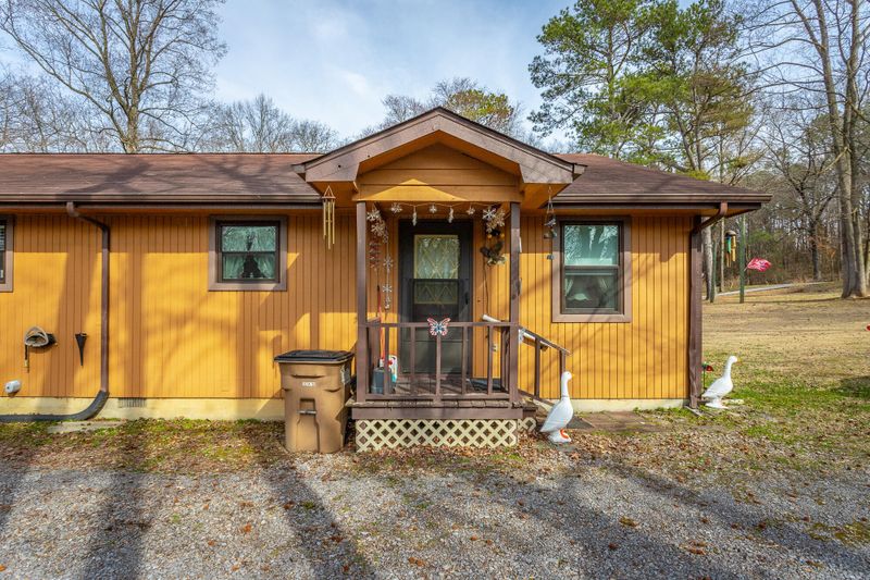 315 Old Lake Rd, Tunnel Hill, GA 30755
