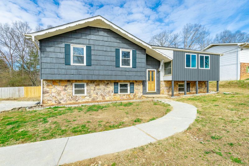 448 Rogers Dr, Ringgold, GA 30736