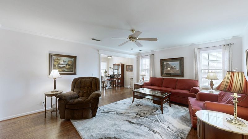 317 Biltmore Cir, Murfreesboro, TN 37128