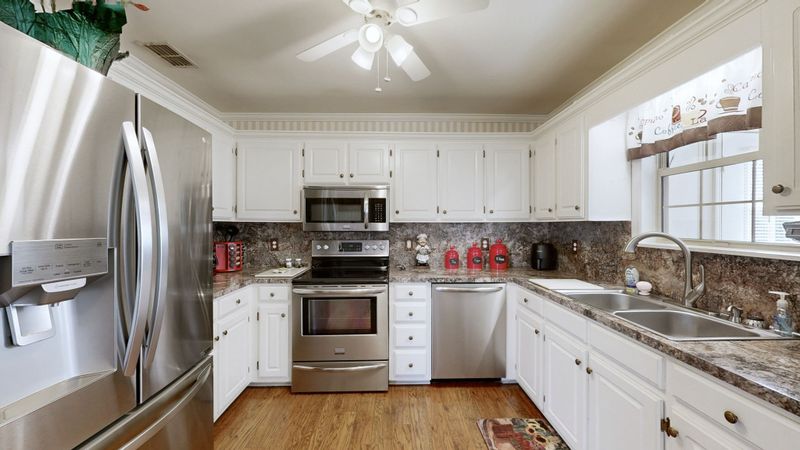 317 Biltmore Cir, Murfreesboro, TN 37128