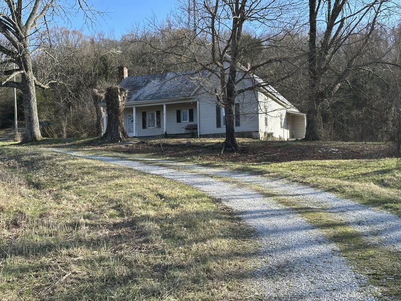 267 Grant Rd, Gordonsville, TN 38563