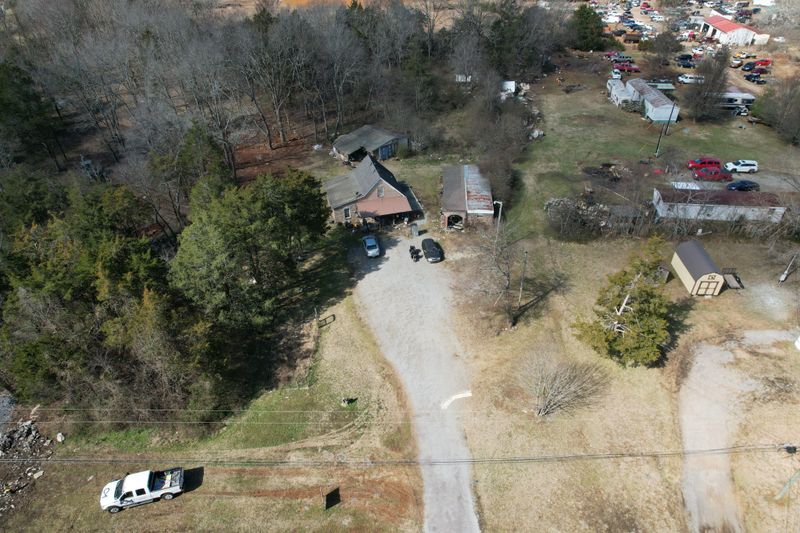 615 Flat Rock Rd, Murfreesboro, TN 37130