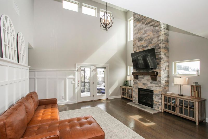 576 Fall Creek Cir, Goodlettsville, TN 37072
