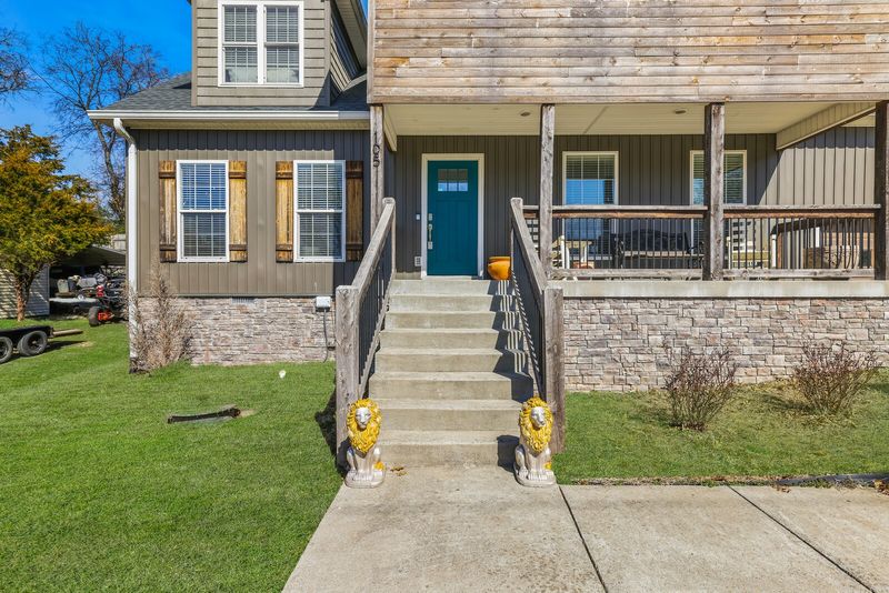 105 Ruby Dr, Hendersonville, TN 37075