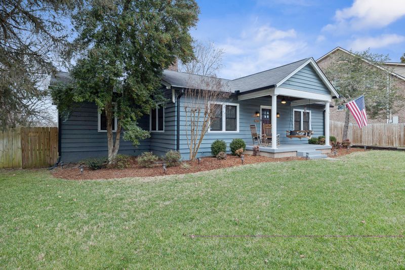 1249 Mcgavock Pike, Nashville, TN 37216